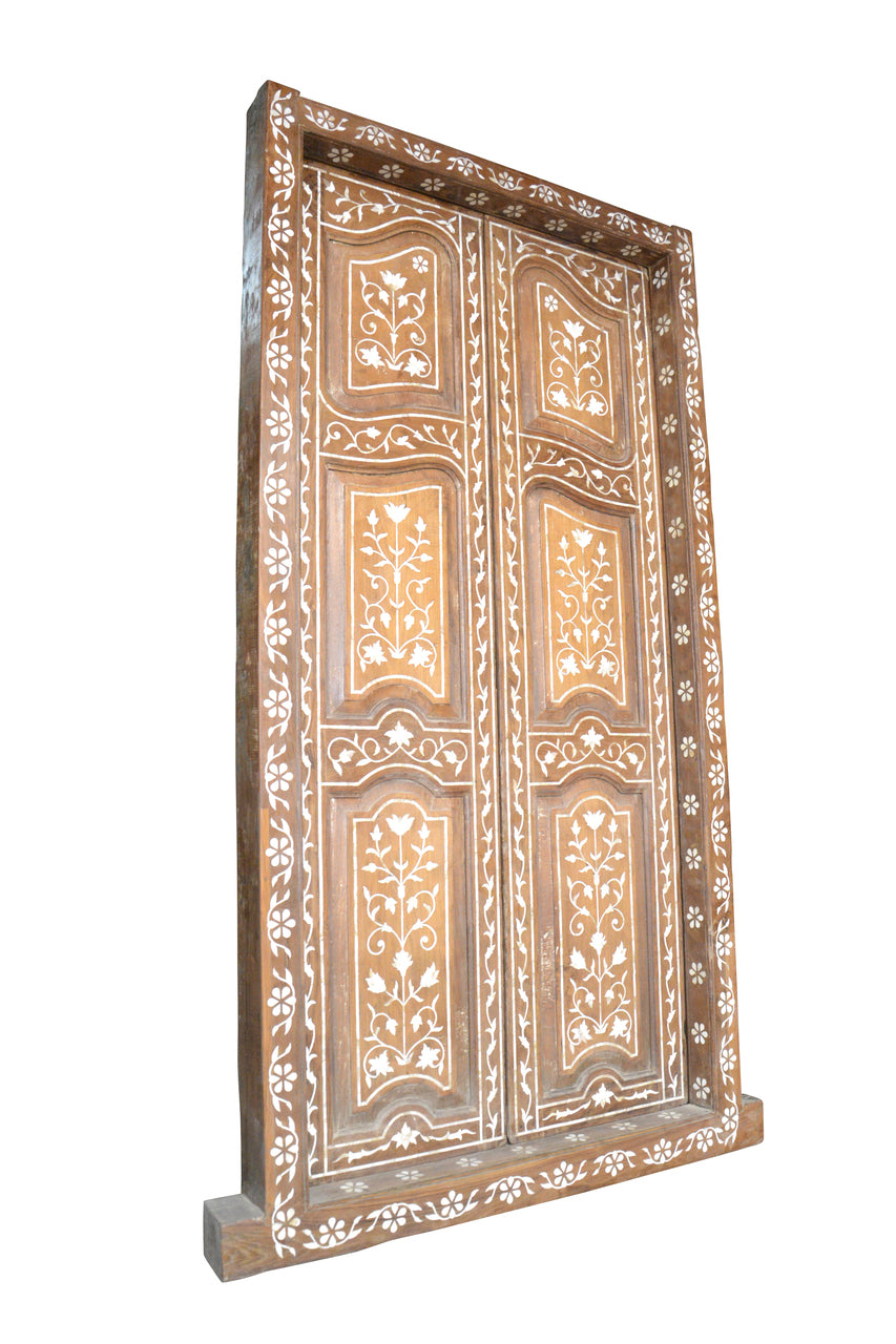 Mother Of Pearl Inlay 7 Drawer Chest in White