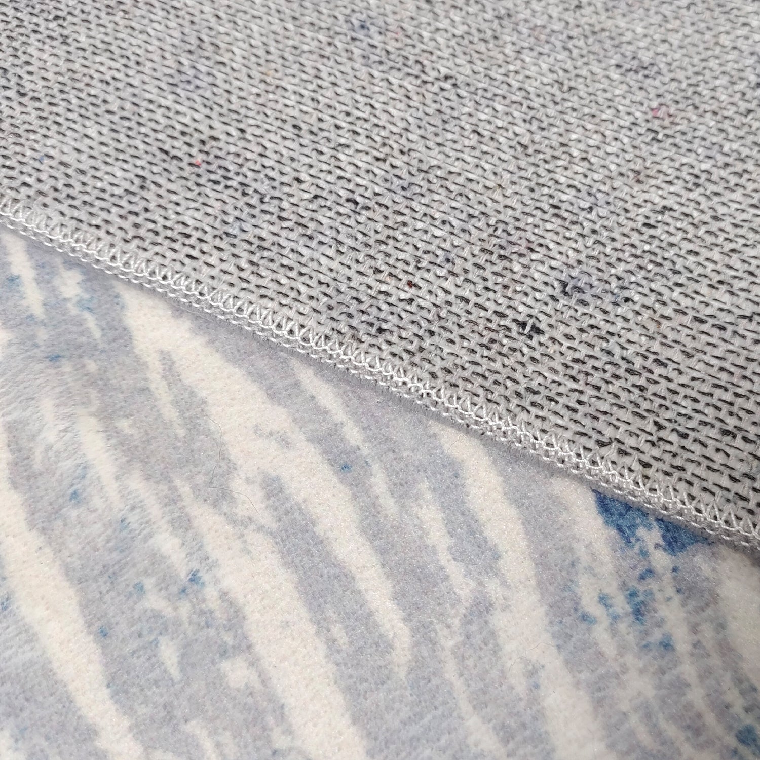 Shikhar Machine Washable Rug in Blue