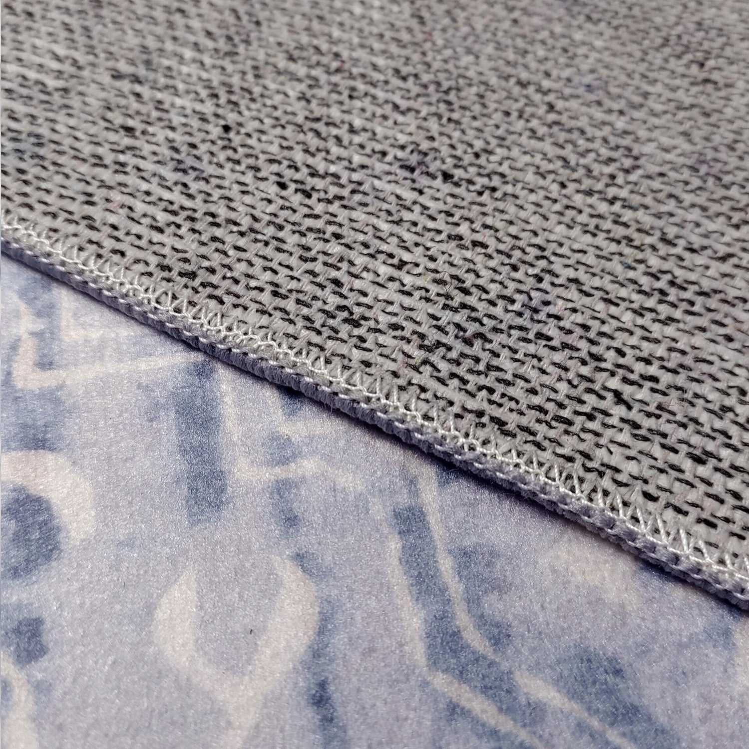 Shay Machine Washable Rug in Blue