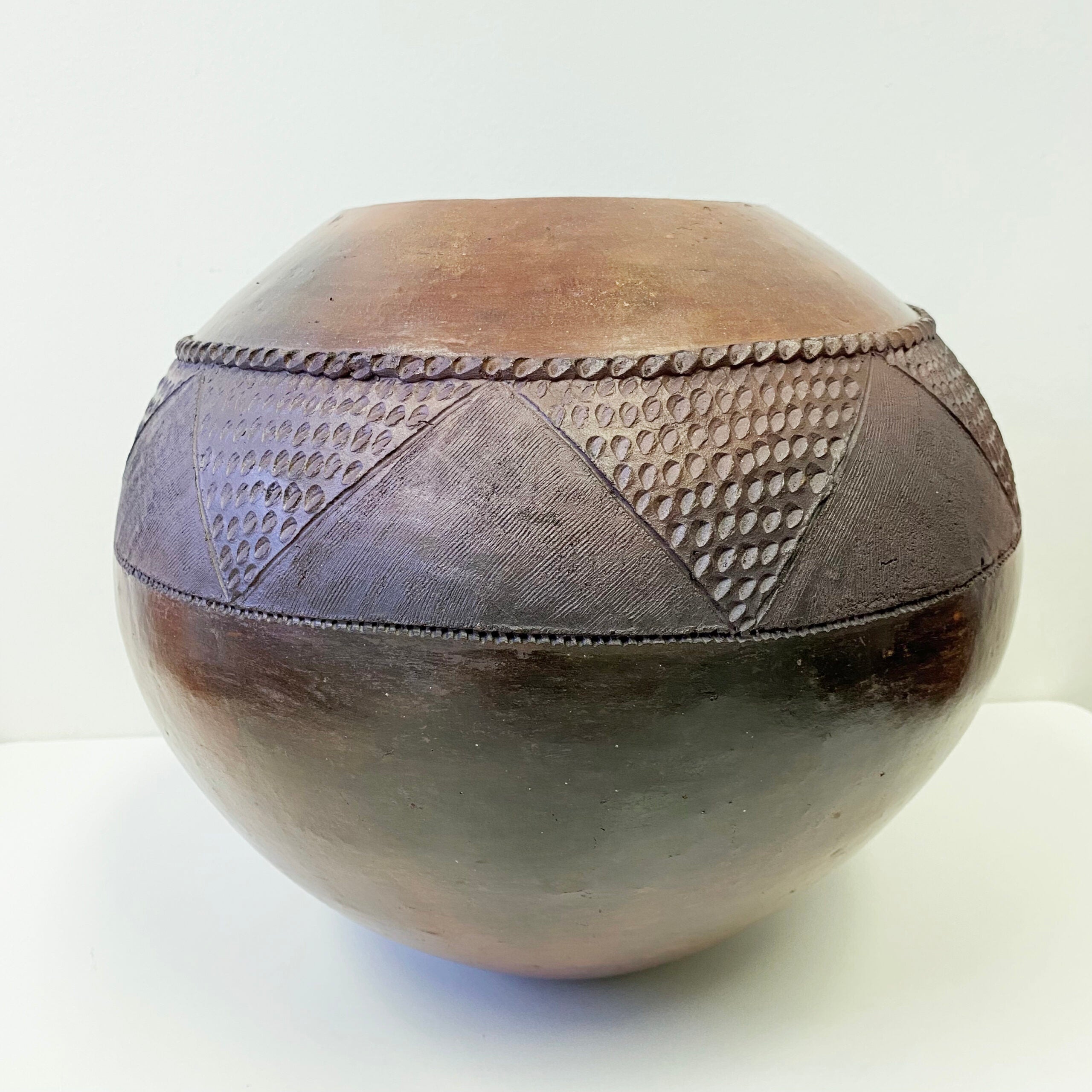 Zulu Clay Pot in Natural