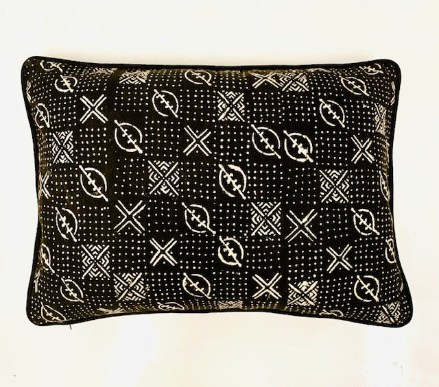 Authentic Mudcloth Cushion in Black