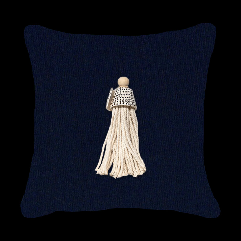 Outdoor Shell Junonia Cushion