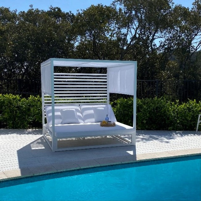 Coolum Outdoor Day Bed