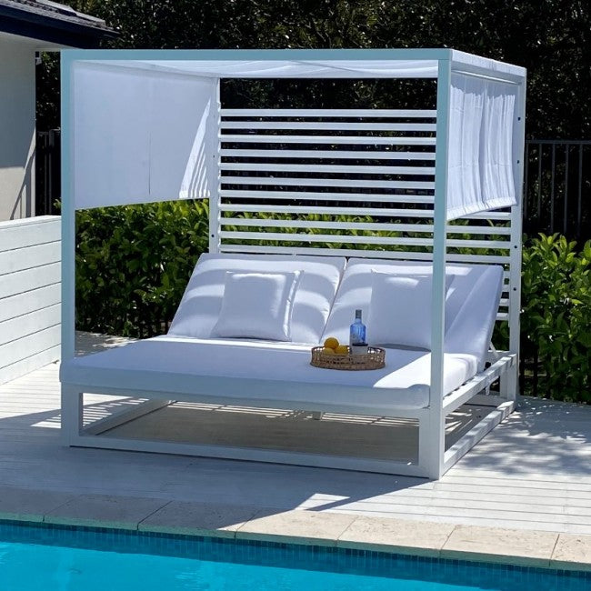 Coolum Outdoor Day Bed