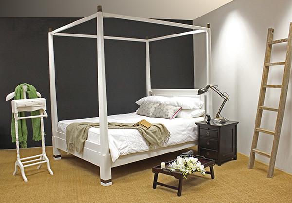 Pencil Four Poster Bed