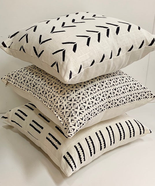 Petite Linen Print Mudcloth Cushion