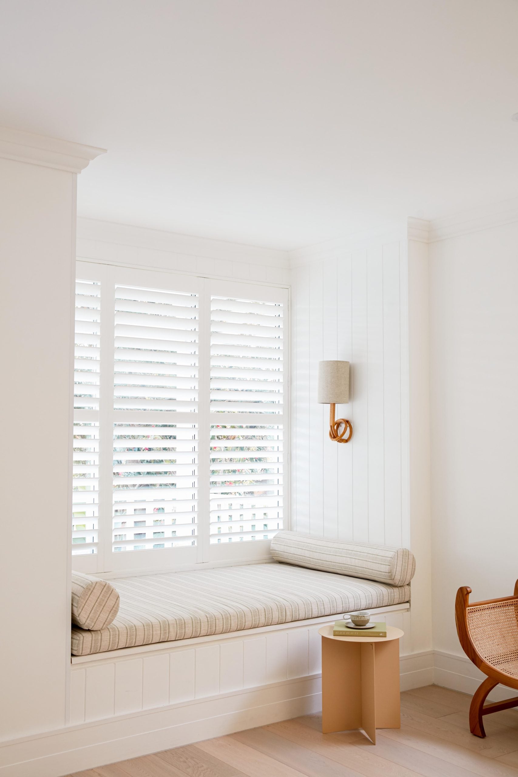 Rya Wall Sconce in Natural