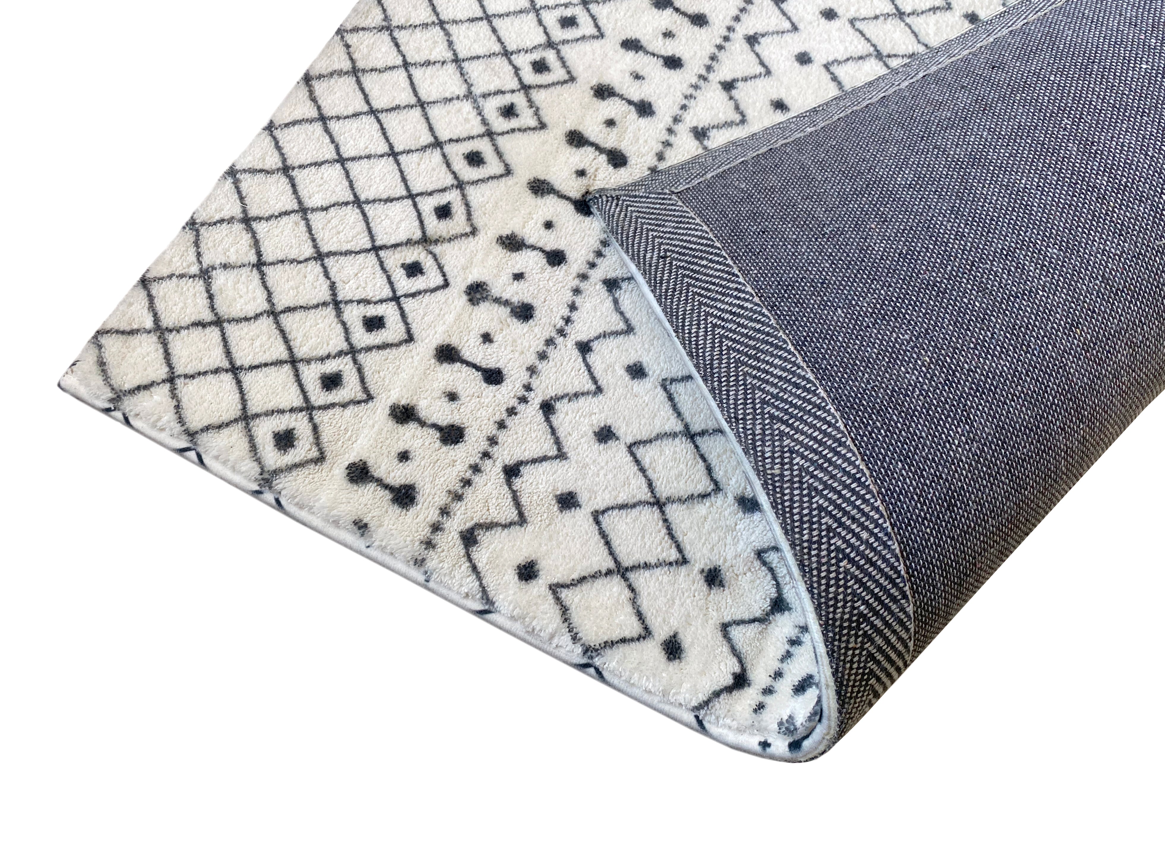Skon Ivory Tribal Modern Rug