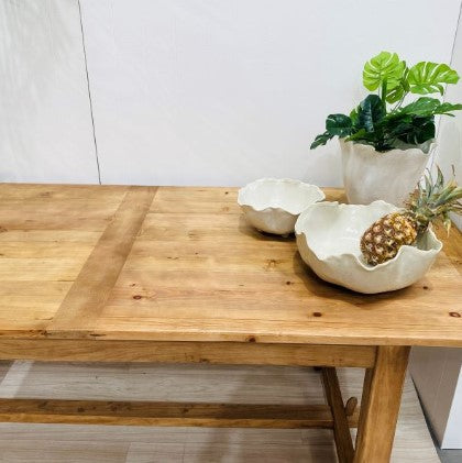 Aix Dining Table