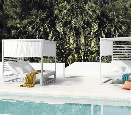 Coolum Outdoor Day Bed