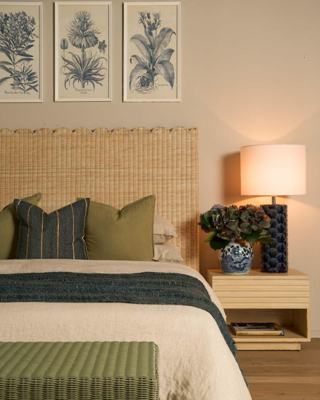 Scallop Rattan Trunk