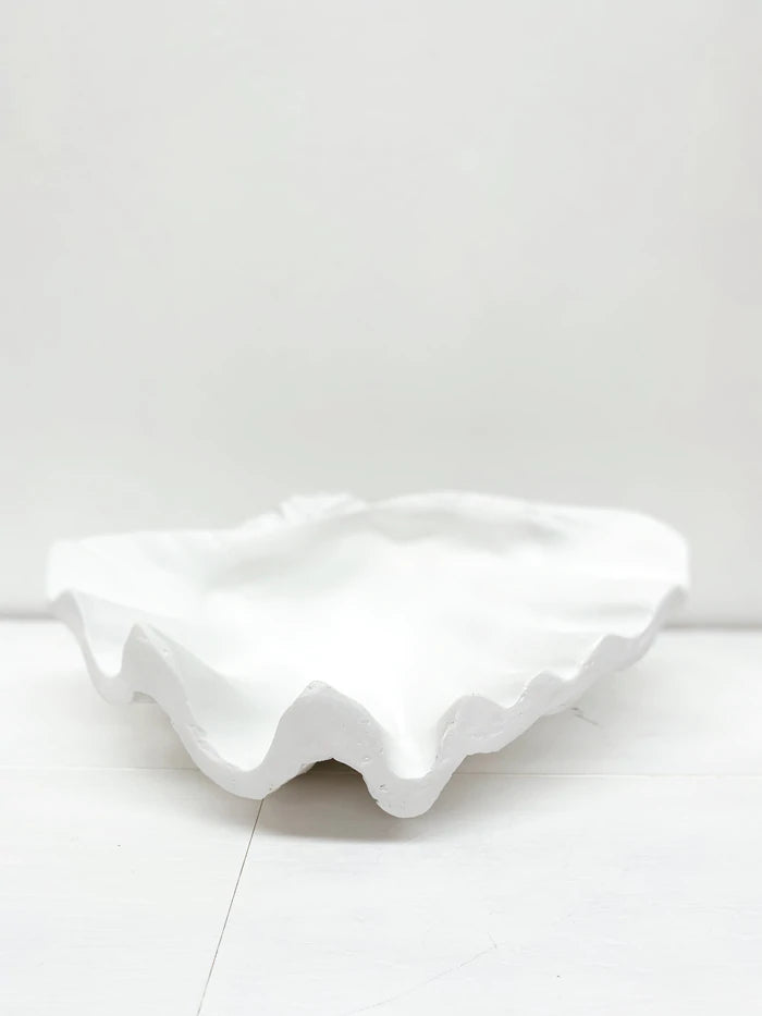 The Clam Shell in White