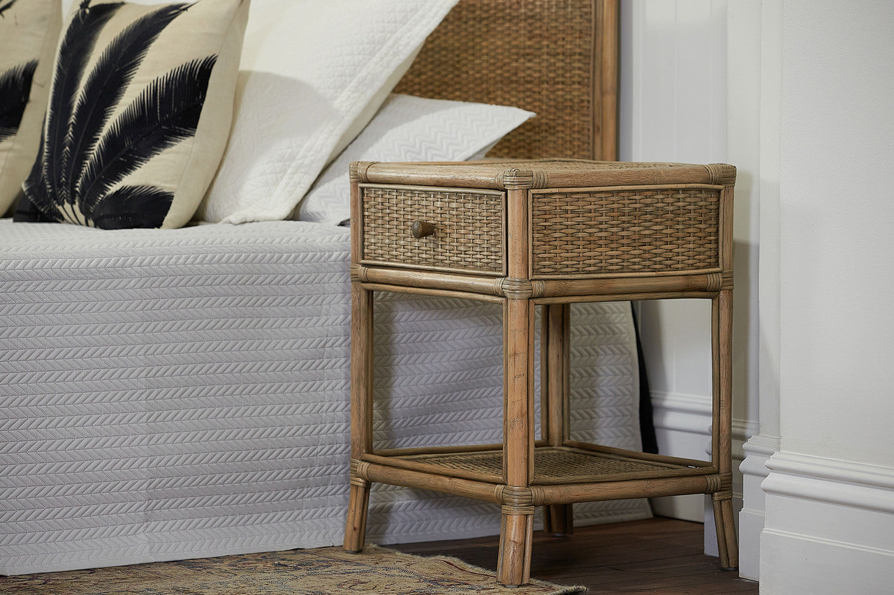 Amara Bedside