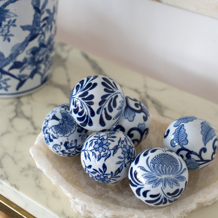 Hamptons 6 Decorator Balls