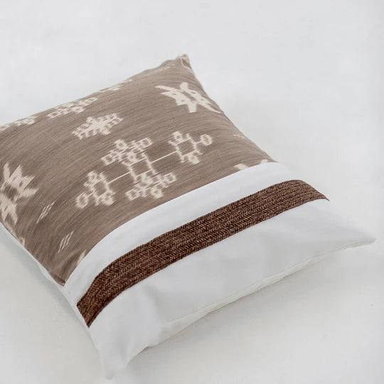Kilim & Raffia Cushion in Mocha