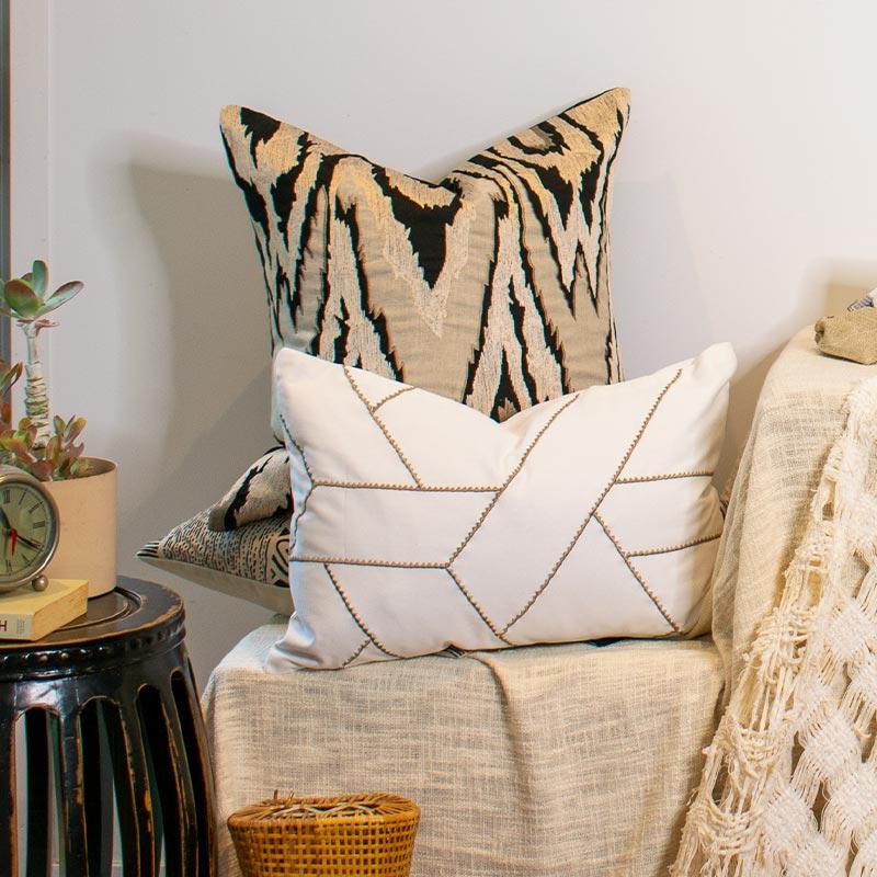 Dot March Lumber Cushion