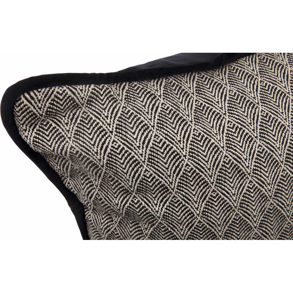 Daisy Cushion