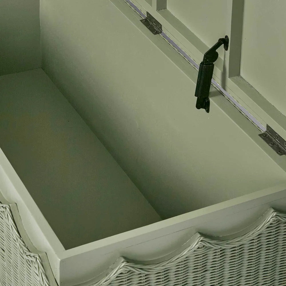 Scallop Rattan Trunk