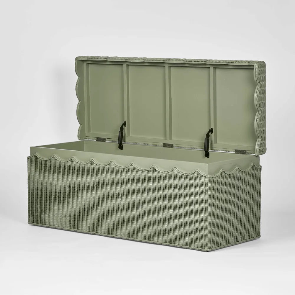 Scallop Rattan Trunk