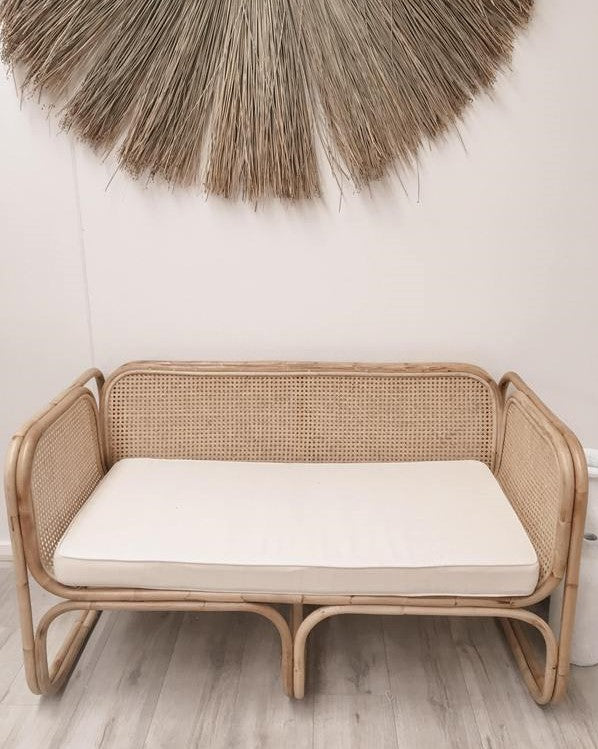 Rattan Luna Seatee