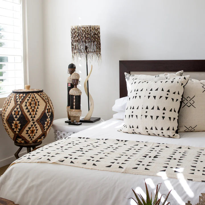 Kudu Horn Table Lamp