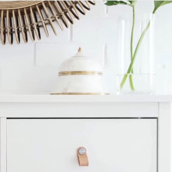 Bone Suri  Box in White